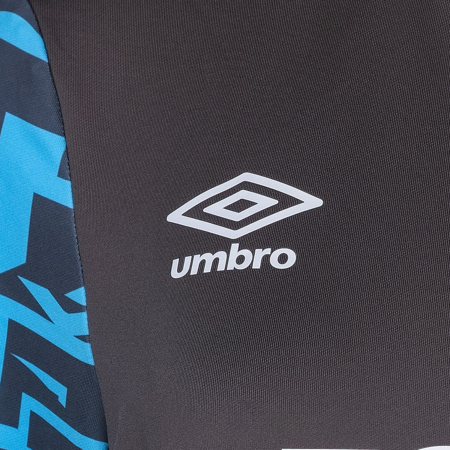Umbro 2025/26 Third Warm Up Top Ladies - Image 3