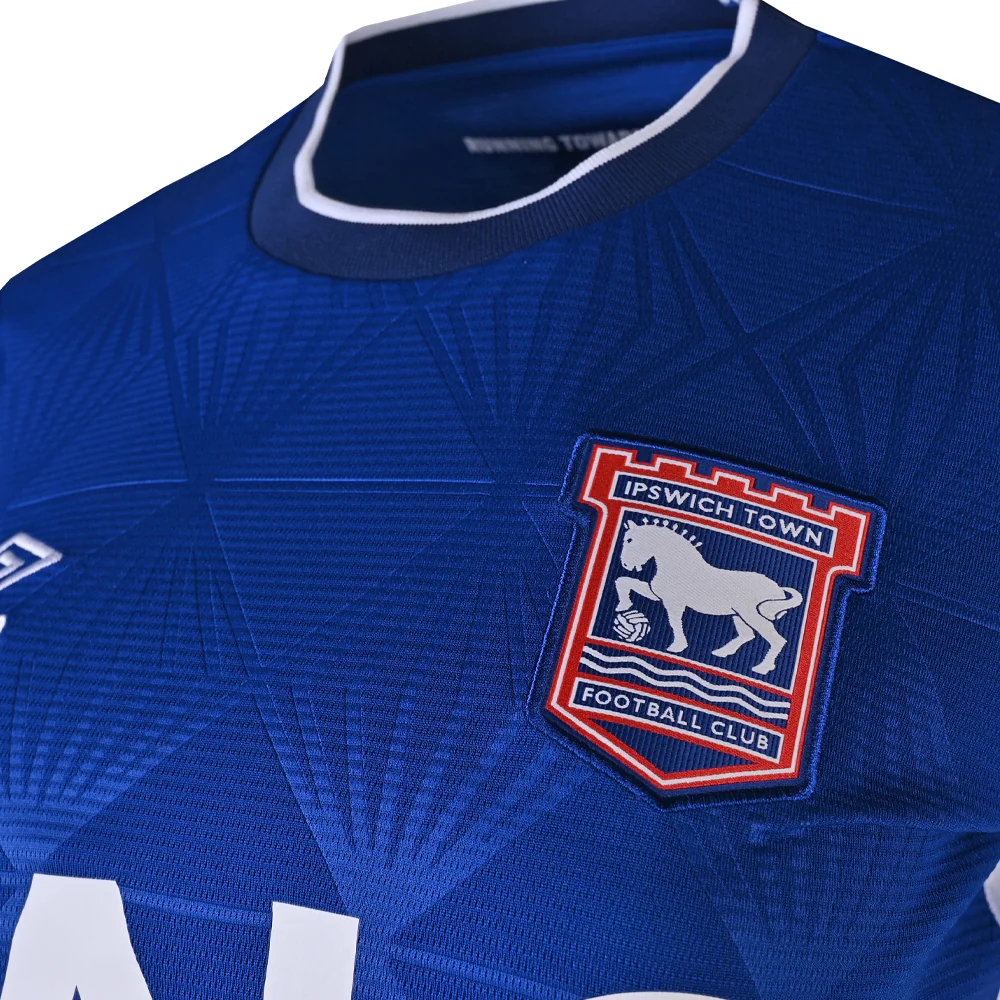 Umbro 2026/27 Women's Home Shirt - Image 4