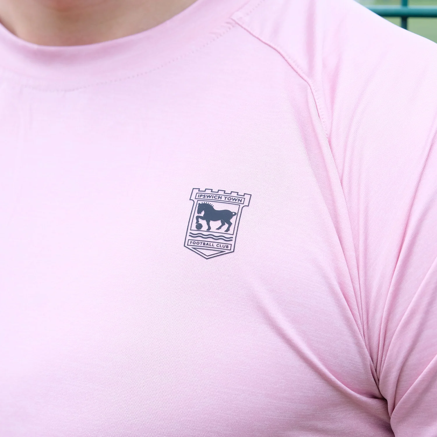 ITFC Rose Gym Tee Adult - Image 3